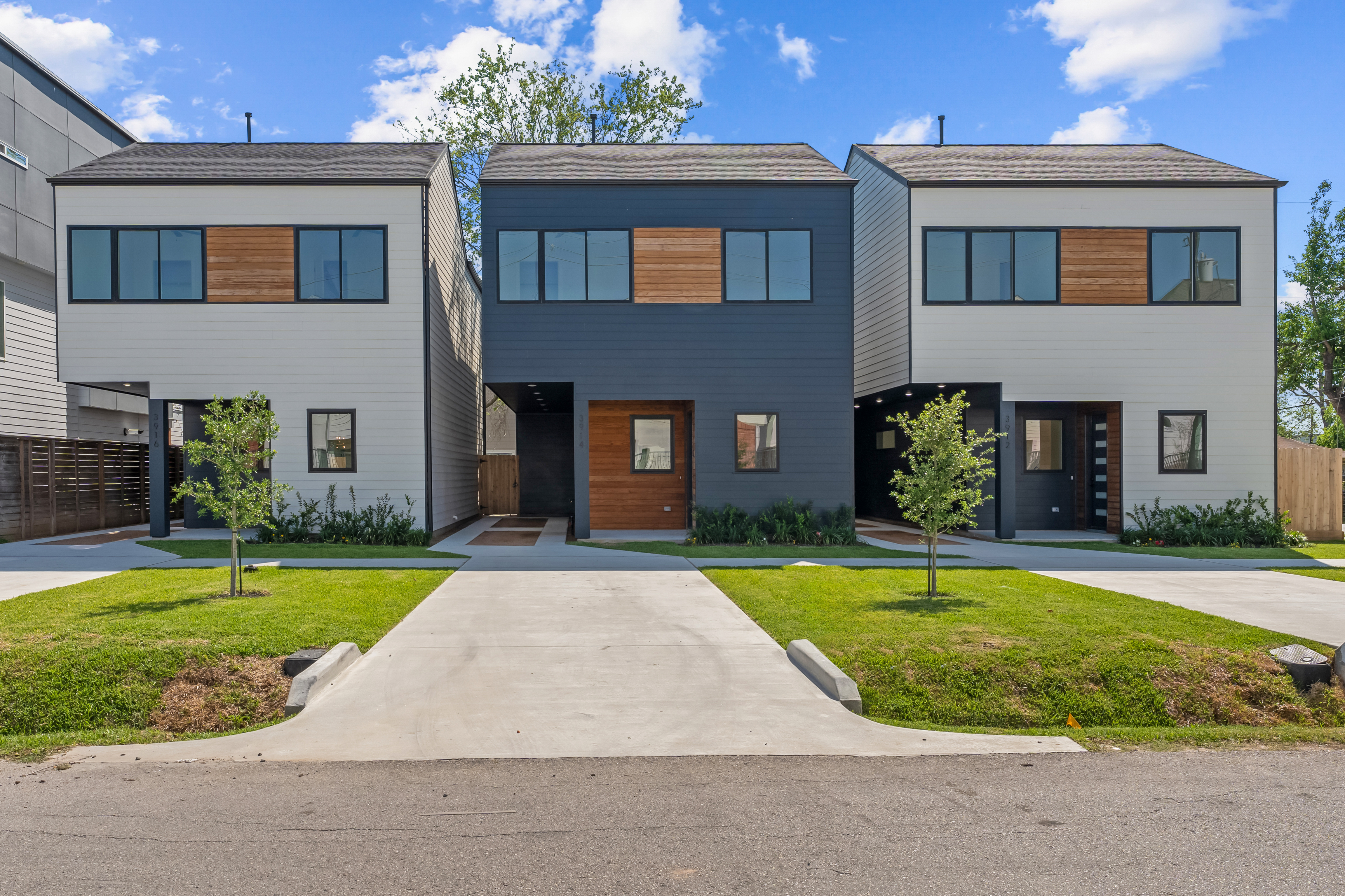 Custom Home Builder in Houston by HOUTEX
